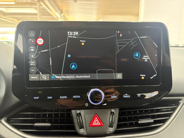 Hyundai i30 Kombi STYLE NAVI WP ALU LED RFK PDC 