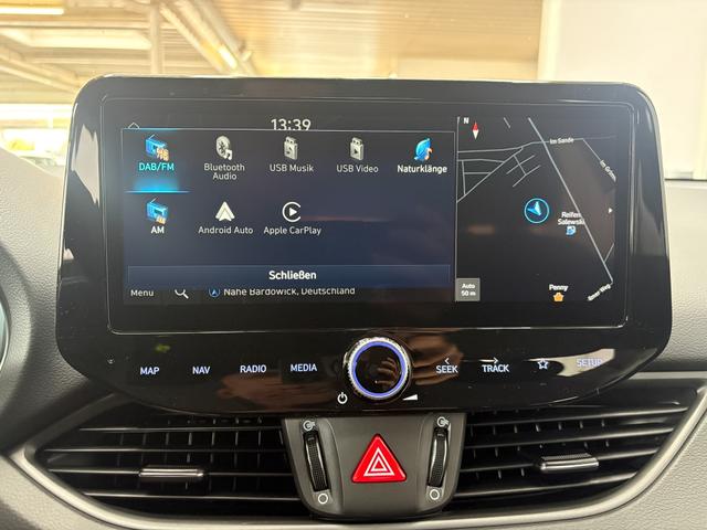 Hyundai i30 Kombi STYLE NAVI WP ALU LED RFK PDC 