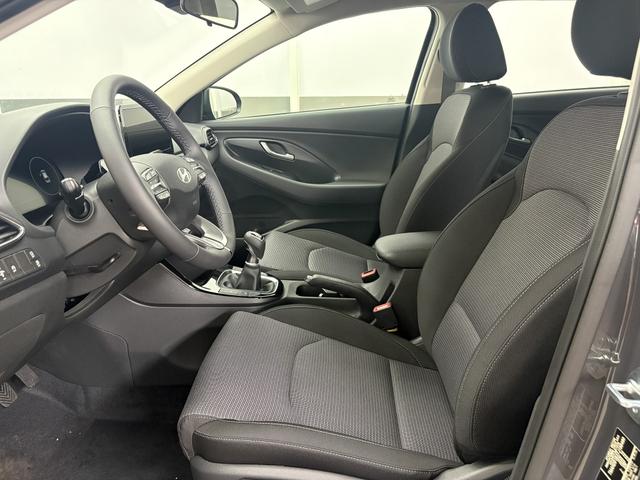 Hyundai i30 Kombi STYLE NAVI WP ALU LED RFK PDC 