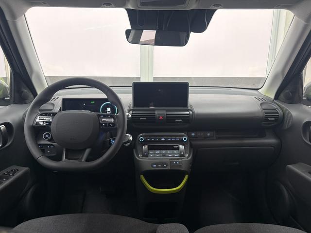 Hyundai Inster STYLE CROSS 49kWh LED SHZ NAVI PDC v+h RFK ACC 