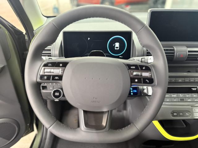 Hyundai Inster STYLE CROSS 49kWh LED SHZ NAVI PDC v+h RFK ACC 