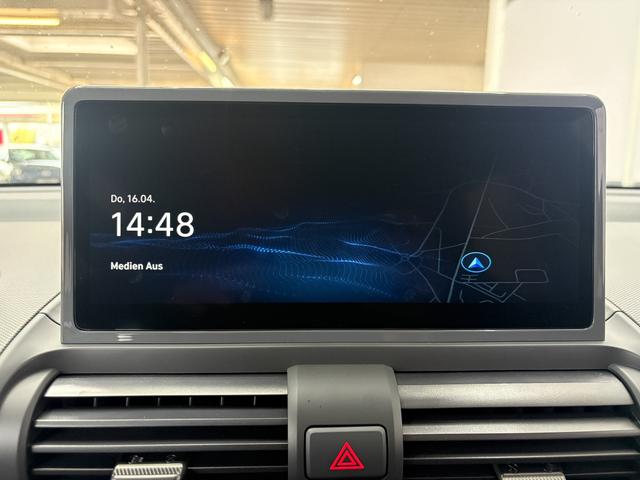 Hyundai Inster STYLE CROSS 49kWh LED SHZ NAVI PDC v+h RFK ACC 