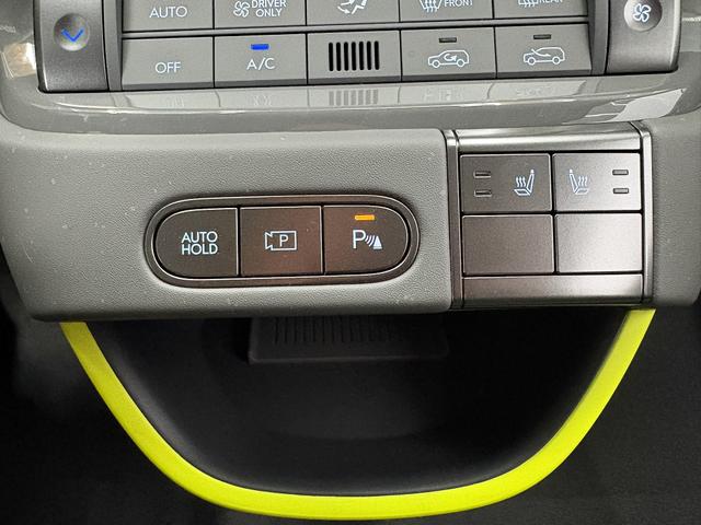 Hyundai Inster STYLE CROSS 49kWh LED SHZ NAVI PDC v+h RFK ACC 