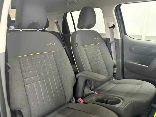 Hyundai Inster STYLE CROSS 49kWh LED SHZ NAVI PDC v+h RFK ACC 