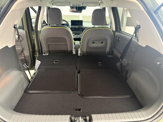 Hyundai Inster STYLE CROSS 49kWh LED SHZ NAVI PDC v+h RFK ACC 