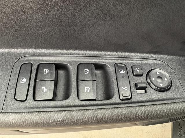 Hyundai Inster STYLE SHZ PDC v+h RFK NAVI ACC 