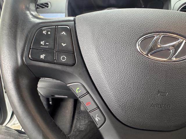 Hyundai i10 1.0 FIFA WORLD CUP EDITION SHZ ALU RADIO KLIMA EL.PAKET 
