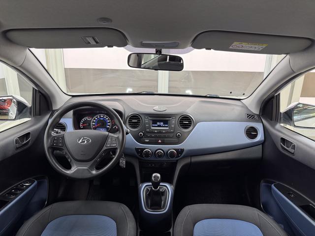 Hyundai i10 1.0 FIFA WORLD CUP EDITION SHZ ALU RADIO KLIMA EL.PAKET 