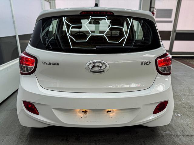 Hyundai i10 1.0 FIFA WORLD CUP EDITION SHZ ALU RADIO KLIMA EL.PAKET 