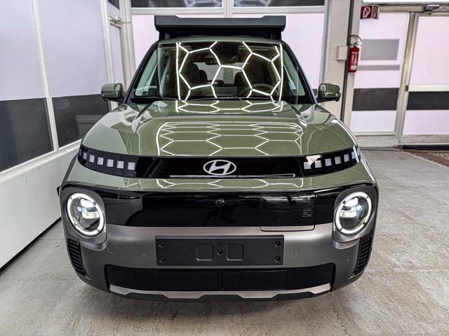 Hyundai Inster IMPRESSION CROSS 49kWh PANO 220V DIG.KEY SHZ 360 BCA ACC NAVI RFK LED 