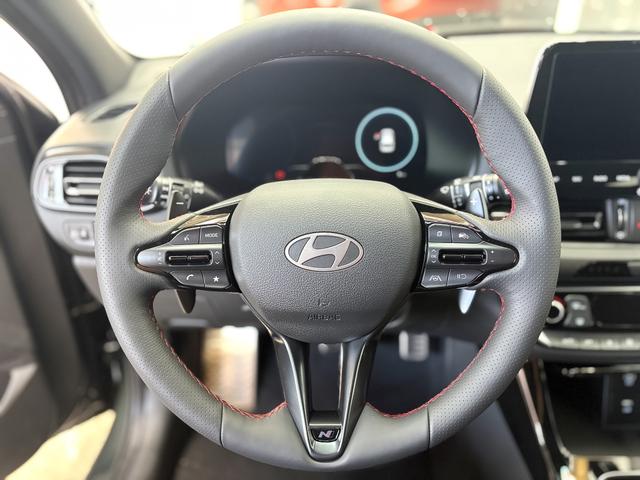 Hyundai i30 Kombi PREMIUM DCT N-LINE SHZ NAVI RFK 