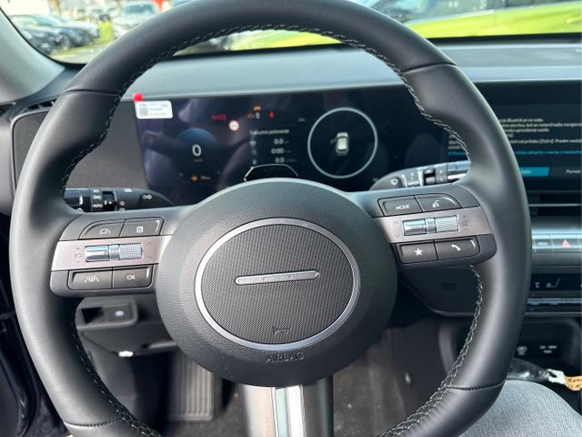 Hyundai / KONA / Grau / / / 