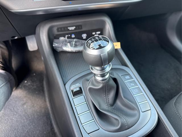 Hyundai / KONA / Grau / / / 