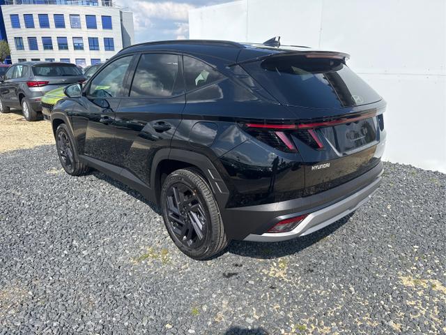 Hyundai / TUCSON / Grau / / / 