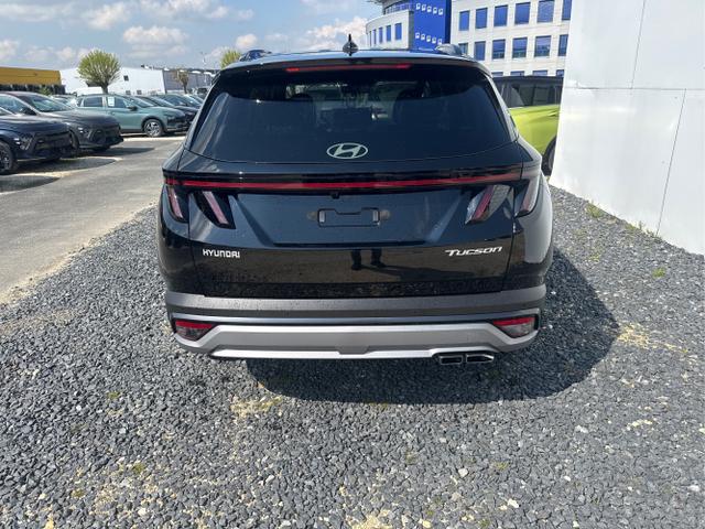 Hyundai / TUCSON / Grau / / / 