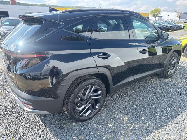 Hyundai / TUCSON / Grau / / / 