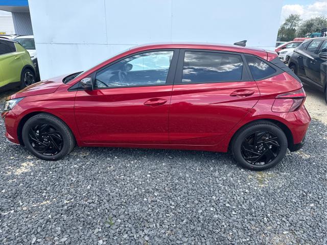 Hyundai / i20 / Grau / / / 