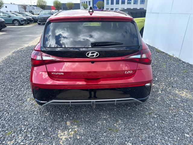 Hyundai / i20 / Grau / / / 