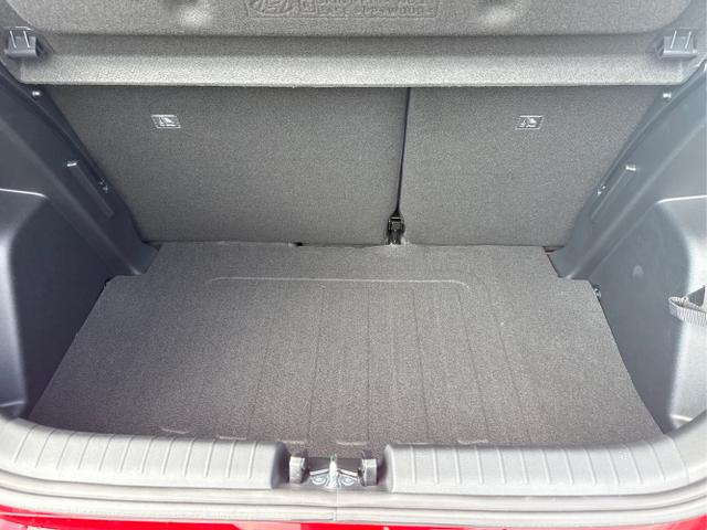 Hyundai / i20 / Grau / / / 