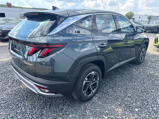 Hyundai / TUCSON / Grau / / / 