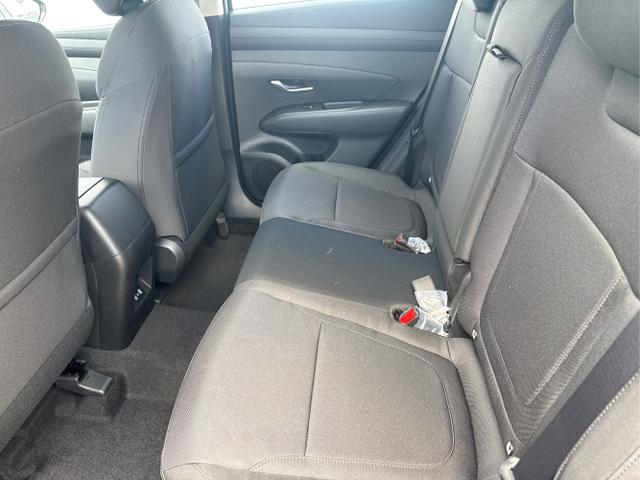 Hyundai / TUCSON / Grau / / / 