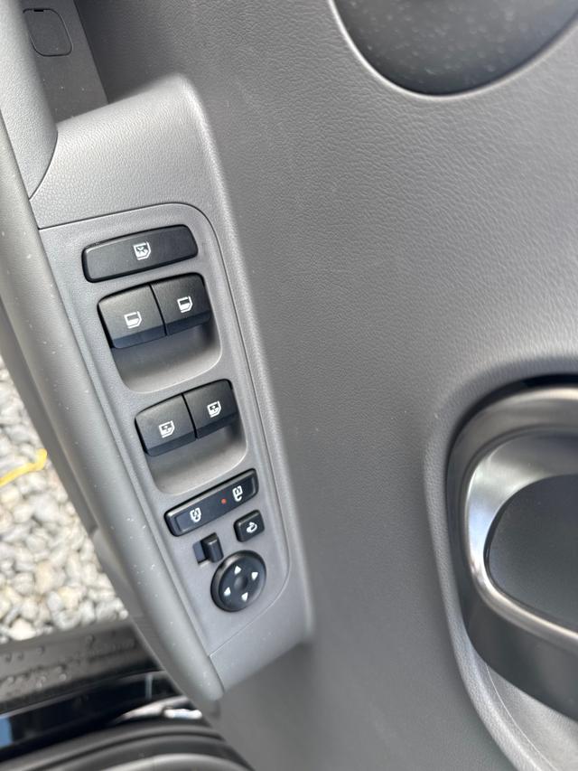 Hyundai / Inster / Grau /  /  / 