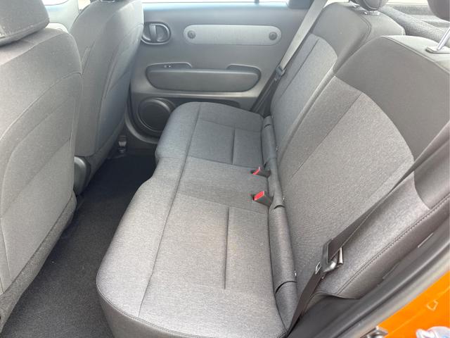 Hyundai / Inster / Grau / / / 