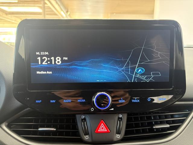 Hyundai i30 Kombi - STYLE NAVI WP ALU LED RFK PDC