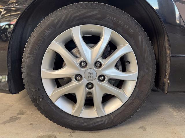 Hyundai i30 Kombi EUROPE PLUS AHK RADIO KLIMAAUTOMATIK TEMPOMAT NSW EL.PAKET 