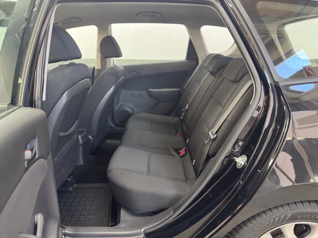 Hyundai i30 Kombi EUROPE PLUS AHK RADIO KLIMAAUTOMATIK TEMPOMAT NSW EL.PAKET 