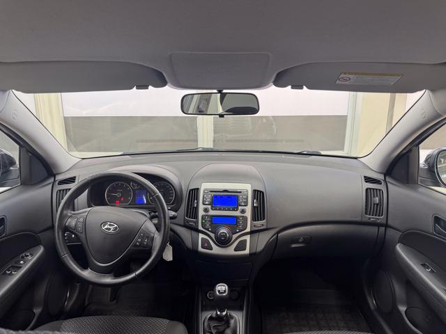 Hyundai i30 Kombi EUROPE PLUS AHK RADIO KLIMAAUTOMATIK TEMPOMAT NSW EL.PAKET 