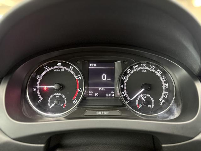 Skoda Rapid FAMILY DYNAMIC PAKET KLIMAAUTOMATIK XENON ALU 