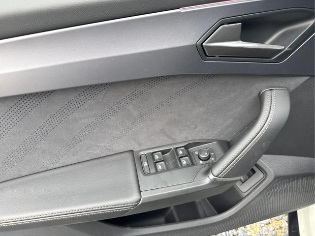Cupra / Leon / Grau / / / 