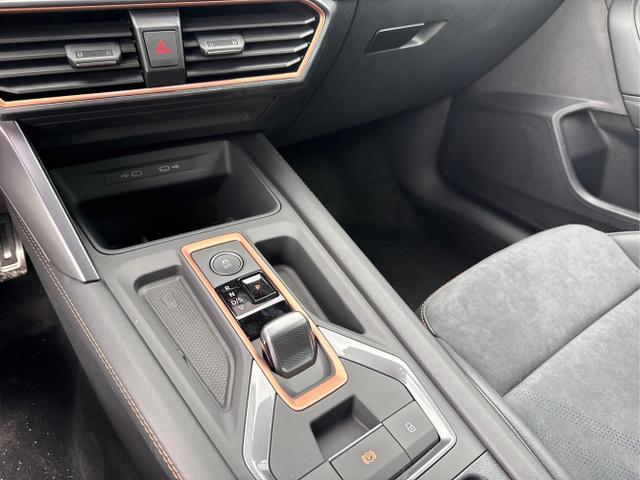 Cupra / Leon / Grau / / / 