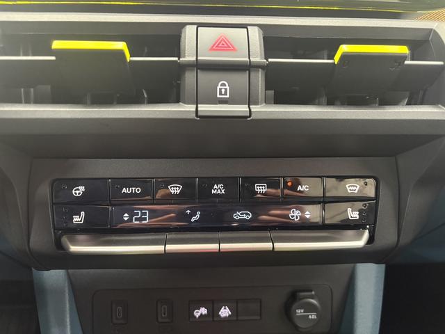 Fiat Panda La Prima AUT SHZ NAVI PDC v+h RFK 