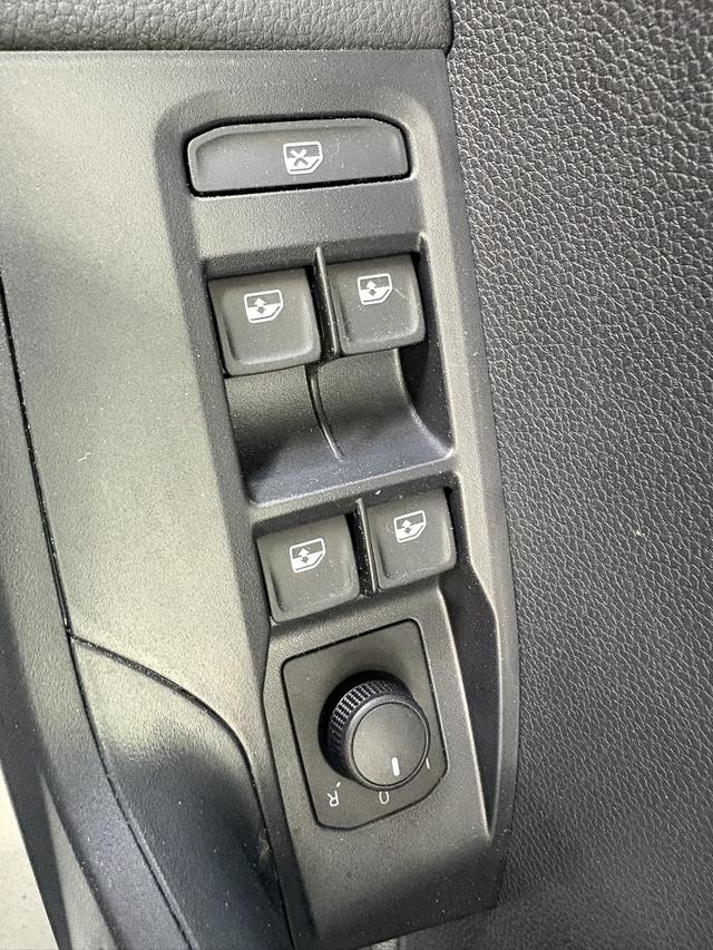 Seat Ibiza EDITION PLUS KLIMA PDC TEMPOMAT ALU 
