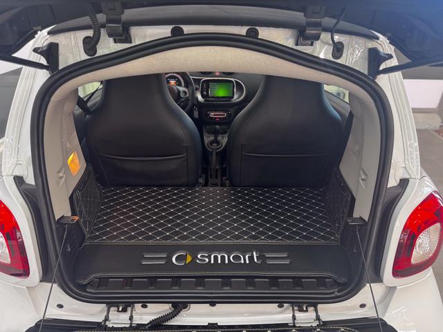Smart fortwo PRIME DCT SHZ LEDER KLIMAAUTOMATIK TEMPOMAT 