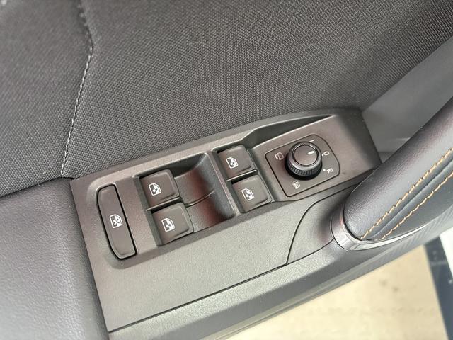 Cupra Leon 1.5 eTSI DSG NAVI MATRIX INTELLIGENT DRIVE KEYLESS SHZ RFK 