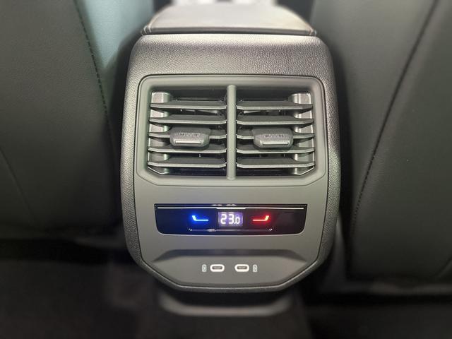 Cupra Leon 1.5 eTSI DSG NAVI MATRIX INTELLIGENT DRIVE KEYLESS SHZ RFK 