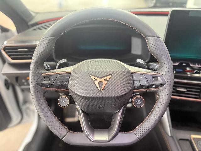 Cupra Leon 1.5 eTSI DSG NAVI MATRIX INTELLIGENT DRIVE KEYLESS SHZ RFK 