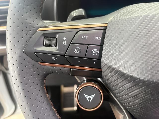Cupra Leon 1.5 eTSI DSG NAVI MATRIX INTELLIGENT DRIVE KEYLESS SHZ RFK 