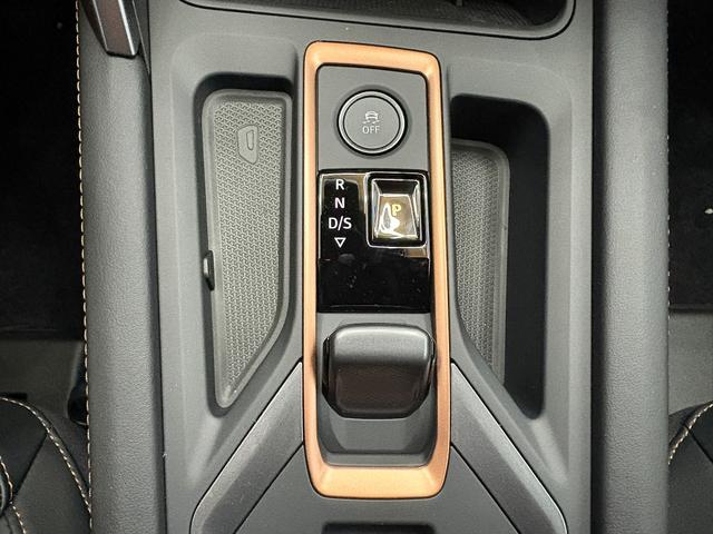 Cupra Leon Sportstourer 1.5 eTSI DSG AHK MATRIX INTELLIGENT DRIVE KEYLESS RFK ACC PDC SHZ 
