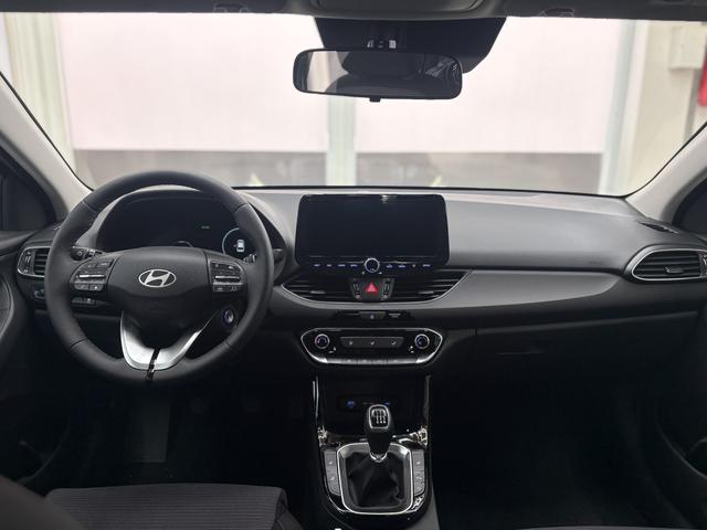 Hyundai i30 STYLE NAVI WP ALU LED RFK PDC 