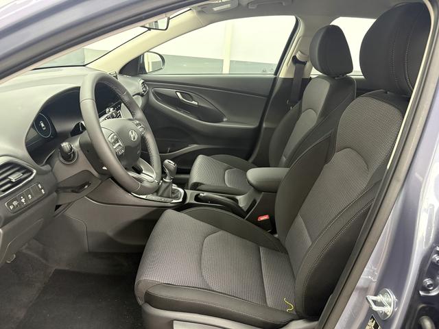Hyundai i30 STYLE NAVI WP ALU LED RFK PDC 