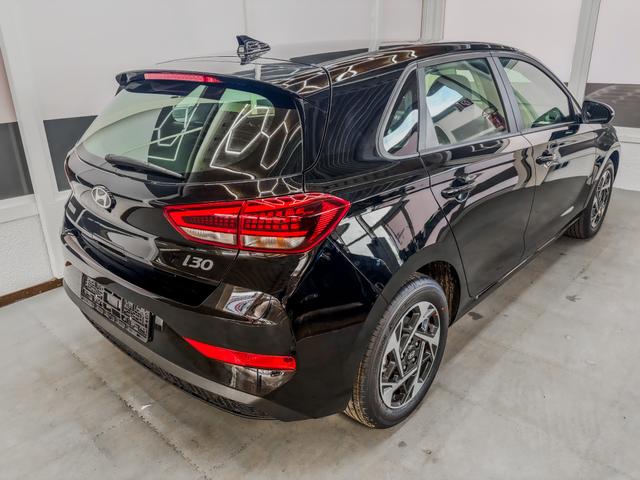 Hyundai i30 STYLE NAVI WP ALU LED RFK PDC 
