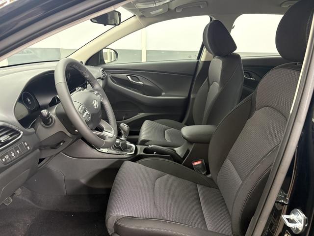 Hyundai i30 STYLE NAVI WP ALU LED RFK PDC 