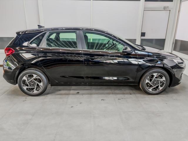 Hyundai i30 STYLE NAVI WP ALU LED RFK PDC 