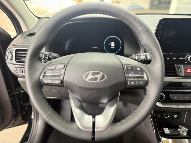 Hyundai i30 STYLE NAVI WP ALU LED RFK PDC 