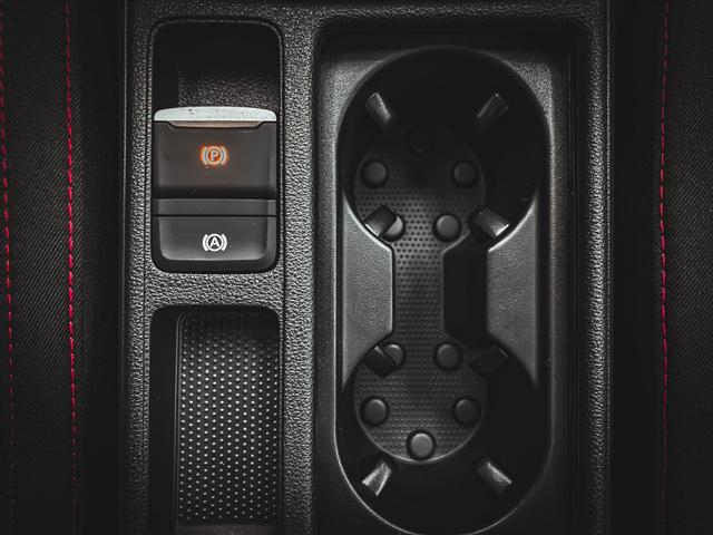 Skoda Octavia RS Combi 2.0 TSI DSG AHK PANO SHZ MATRIX NAVI RFK 