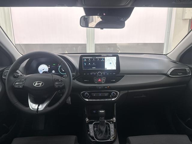 Hyundai i30 STYLE DCT NAVI WP ALU LED RFK PDC 